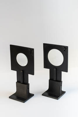 Набор собирающих линз на подставке (различной оптической силы)