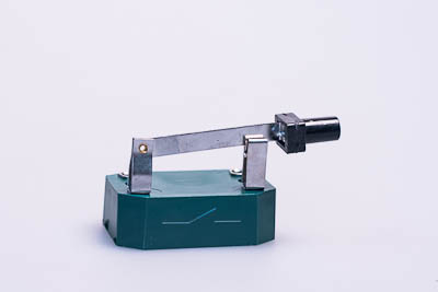 Выключатель однополюсный (лабораторный)