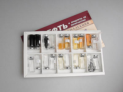 Коллекция "Нефть и продукты ее переработки"  раздаточная